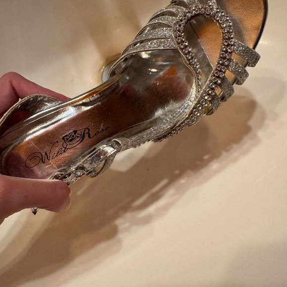 Wild rose silver heels - Picture 12 of 13